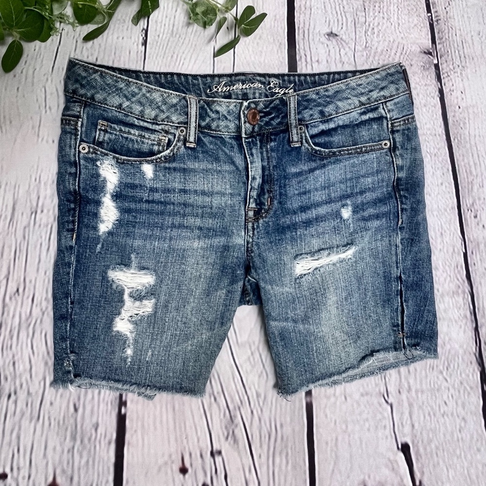 American Eagle Women’s Shorts Denim Bermuda Size 4